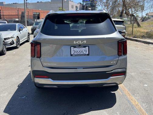 2025 Kia Sorento Hybrid EX