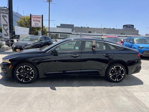 2022 Kia K5 GT-Line