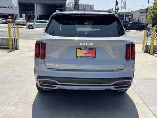 2023 Kia Sorento SX