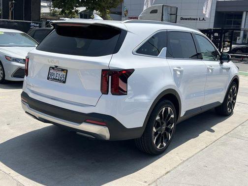 2024 Kia Sorento SX