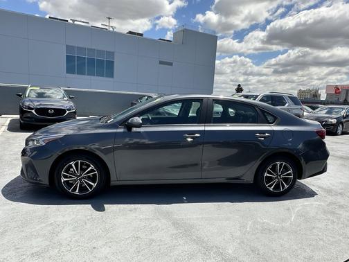 Gravity Gray 2024 Kia Forte LXS