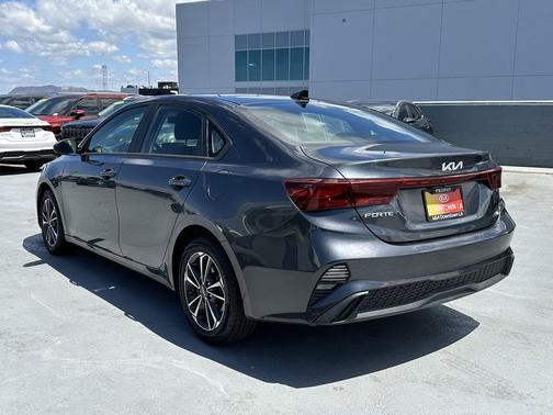 Gravity Gray 2024 Kia Forte LXS
