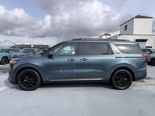 2025 Kia Carnival Hybrid SX