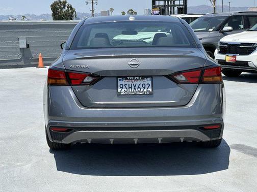 Gun Metallic 2025 Nissan Altima SV FWD