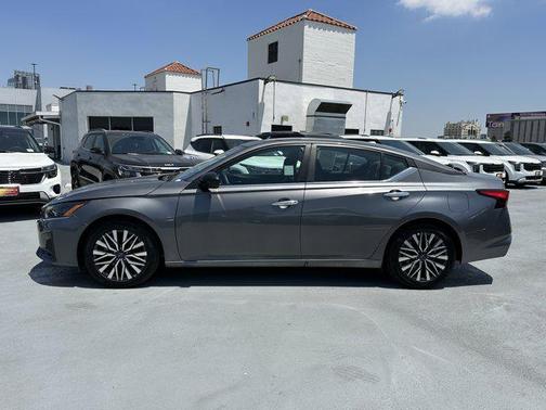 Gun Metallic 2025 Nissan Altima SV FWD