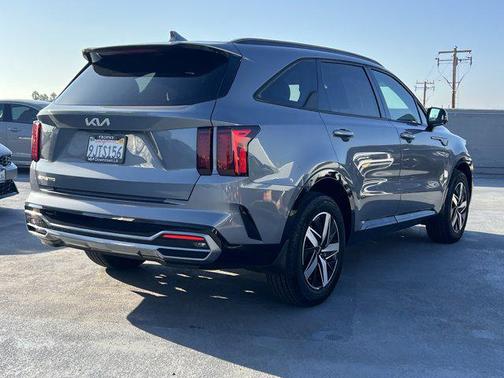 2023 Kia Sorento S