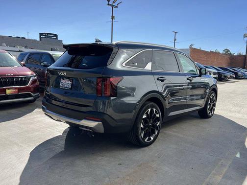 2024 Kia Sorento SX
