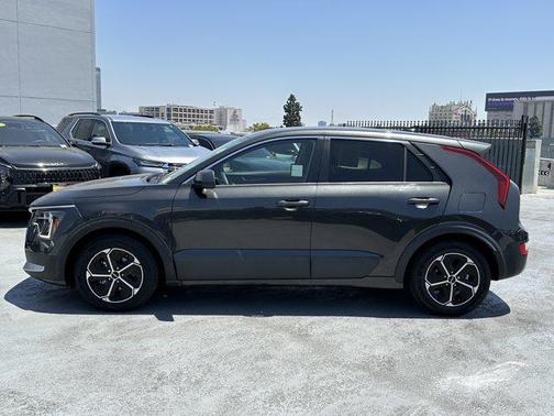 Graphite Gray 2023 Kia Niro LX