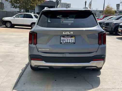 2024 Kia Sorento SX