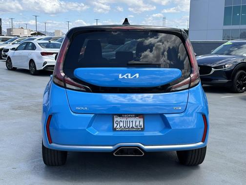 Surf Blue w/Black Roof 2023 Kia Soul GT-Line