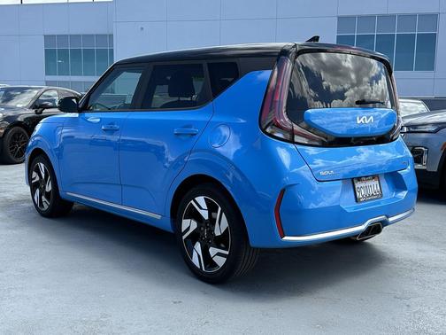 Surf Blue w/Black Roof 2023 Kia Soul GT-Line