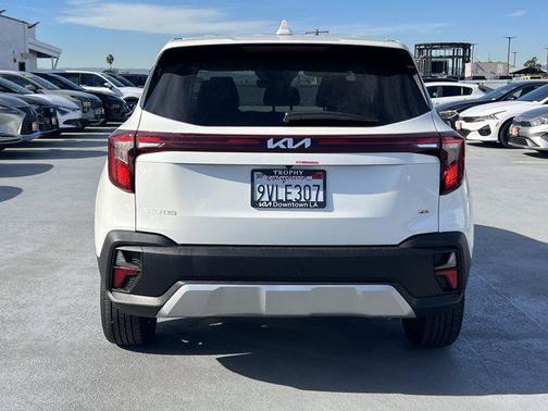 2025 Kia Seltos LX