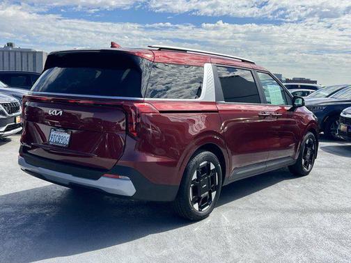 2025 Kia Carnival EX