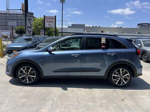 2020 Kia Niro Touring SE