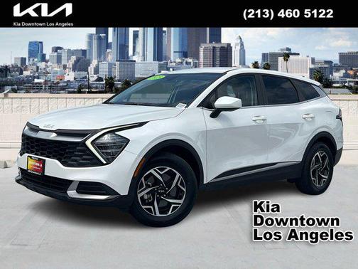 Snow White Pearl 2025 Kia Sportage LX
