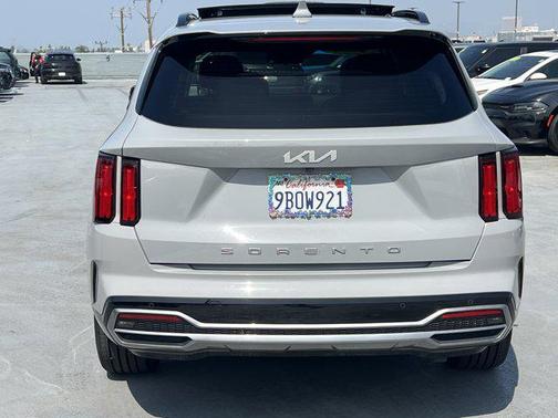 Wolf Gray 2022 Kia Sorento SX