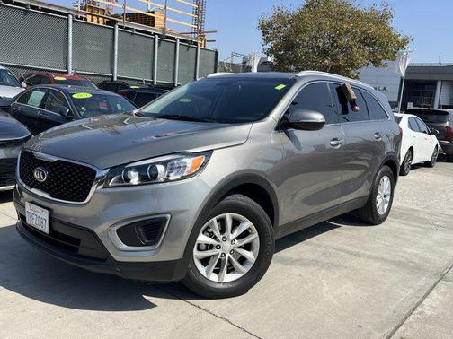 Titanium Silver 2016 Kia Sorento LX