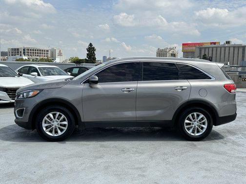 Titanium Silver 2016 Kia Sorento LX