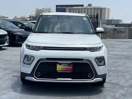 Snow White Pearl 2022 Kia Soul X-Line
