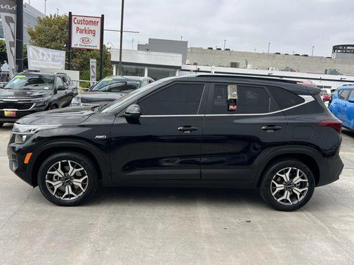2022 Kia Seltos EX