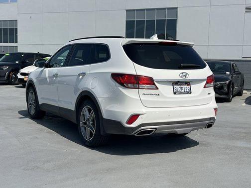 2018 Hyundai SANTA FE SE Ultimate