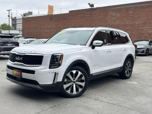 2022 Kia Telluride S