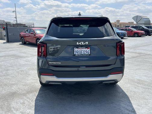 2024 Kia Sorento SX