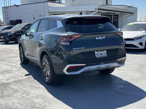 2023 Kia Sportage Hybrid LX