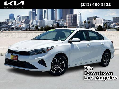 Snow White Pearl 2024 Kia Forte LXS
