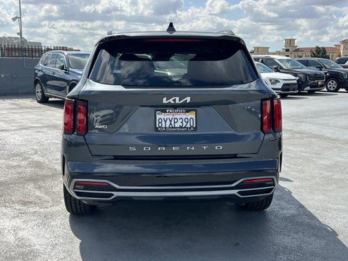 2022 Kia Sorento SX