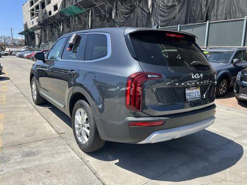 2022 Kia Telluride LX