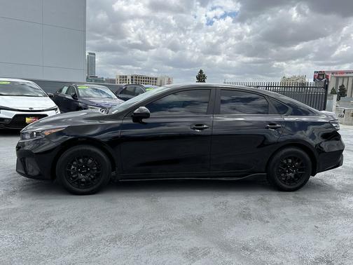 Aurora Black 2023 Kia Forte LX