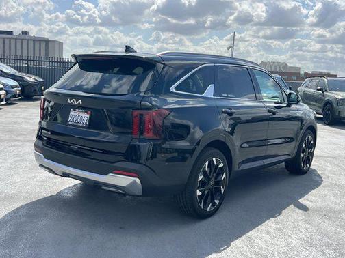 2024 Kia Sorento SX
