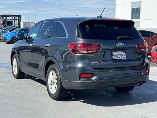 2020 Kia Sorento LX