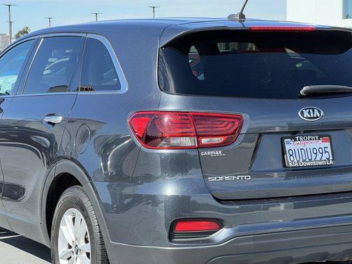 2020 Kia Sorento LX