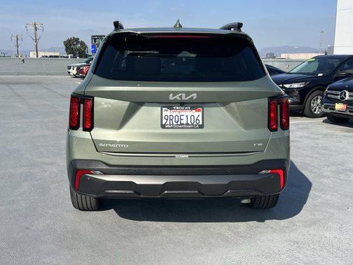 2024 Kia Sorento EX