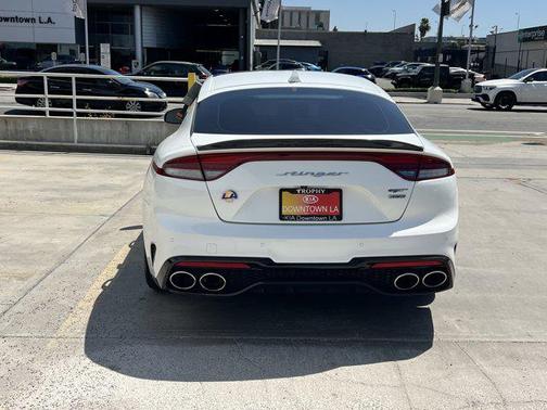 2022 Kia Stinger GT1