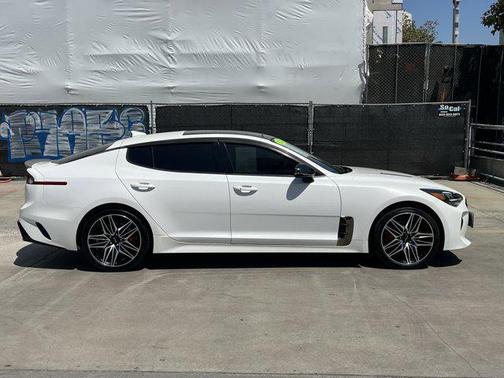 2022 Kia Stinger GT1
