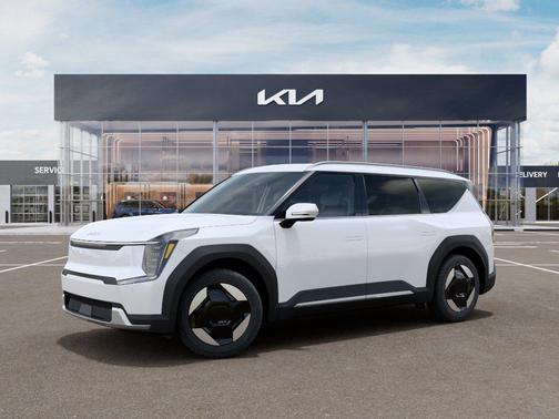 Glacial White 2026 Kia EV9 Wind