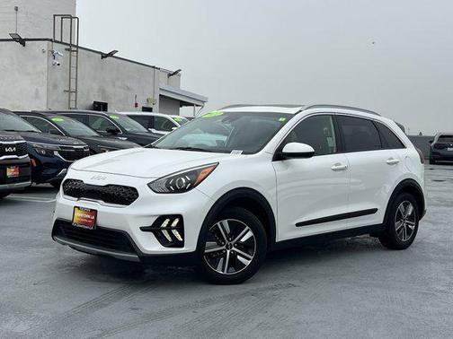 2022 Kia Niro LXS