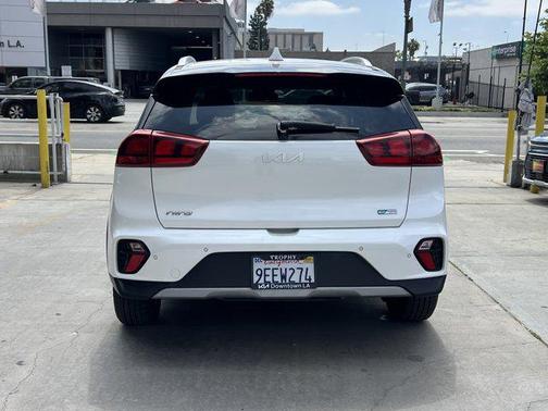 2022 Kia Niro LXS