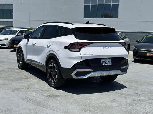 Glacial White Pearl 2023 Kia Sportage SX-Prestige
