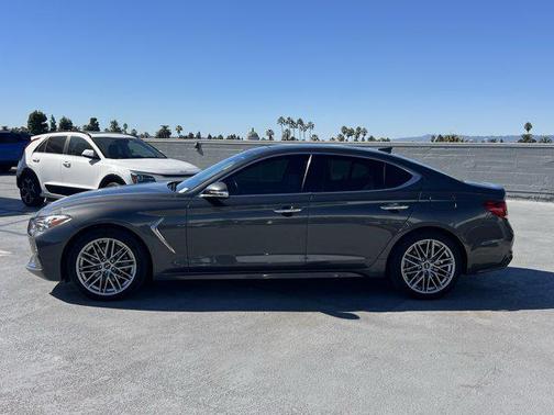 2021 Genesis G70 2.0T RWD