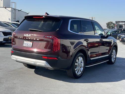 2022 Kia Telluride LX