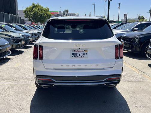 2022 Kia Sorento S
