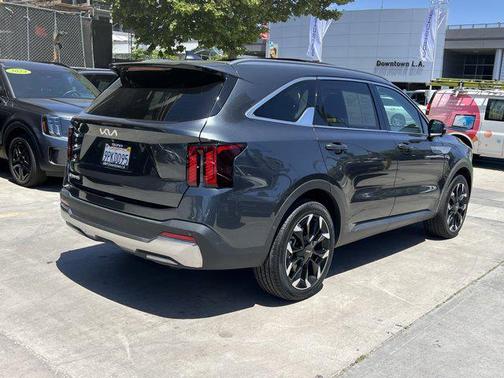 2024 Kia Sorento SX