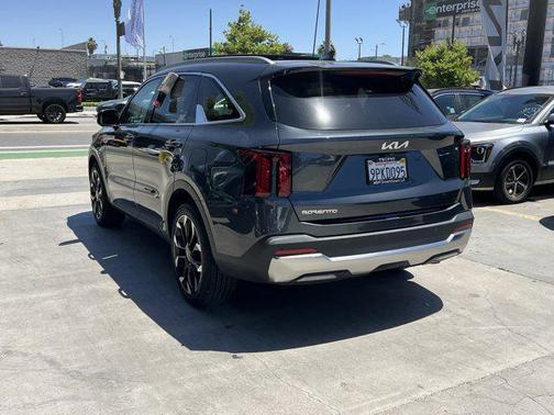 2024 Kia Sorento SX