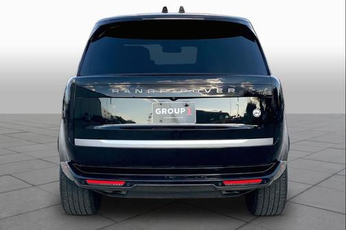 Santorini Black Metallic 2023 Land Rover Range Rover SV