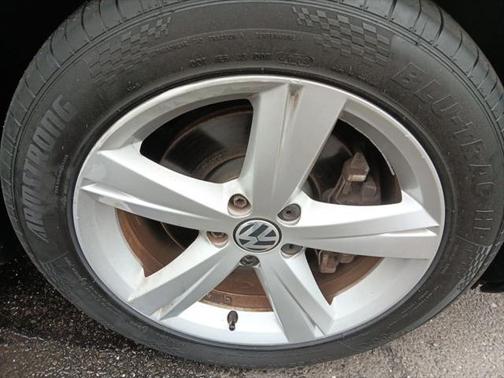 2013 Volkswagen Passat 2.5 SE