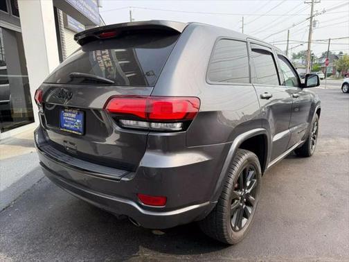 2017 Jeep Grand Cherokee Altitude